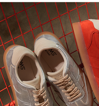 Collins Casual Lace-Up Sneaker - Image