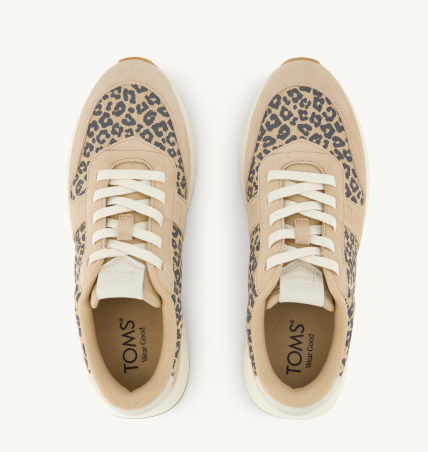 TRVL LITE Retro Runner Sneaker