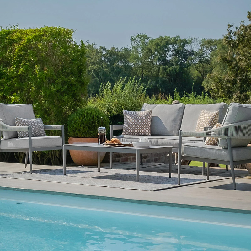 Maze: Luxury Garden Furniture