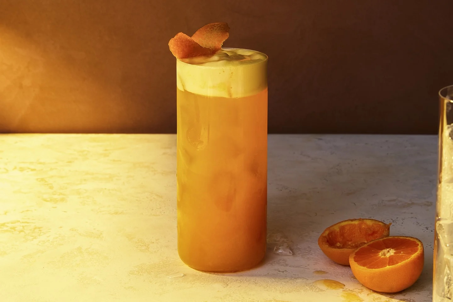 The Fizzy, Citrusy Gin Drink is Sunshine in a Glass