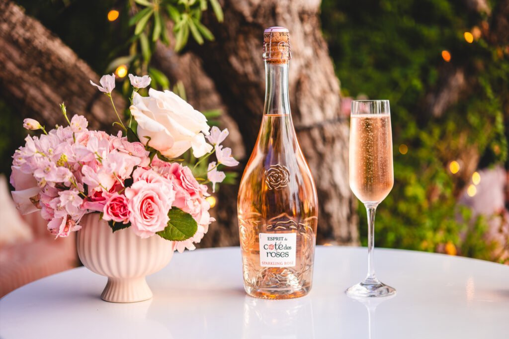 A Sparkling Rosé with Mediterranean Spirit