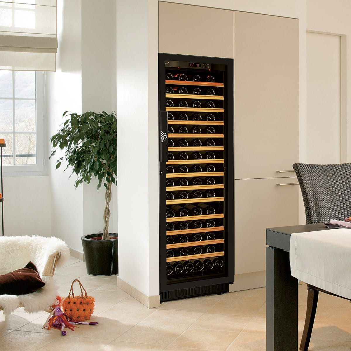 Serious Storage. Seamlessly Integrated.