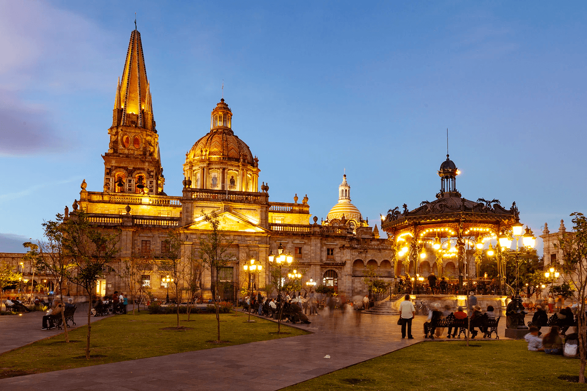 Tacos, Tequila, and Galleries Galore: An Insider’s Guide to Guadalajara