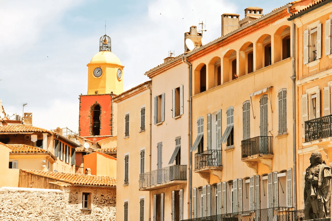 Bakeries, Beaches, and a Bit of Rosé: a Weekend Guide to Saint-Tropez
