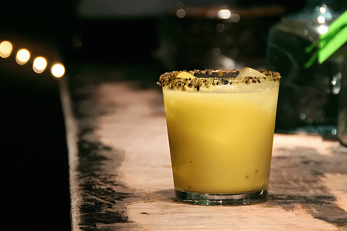 This Mezcal Cocktail Gets Its Earthy, Tangy Notes from Ants—Yes, Ants